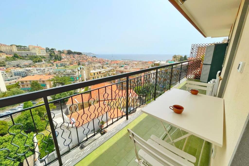 Deamicis - Vista Mare E Relax Apartamento San Remo